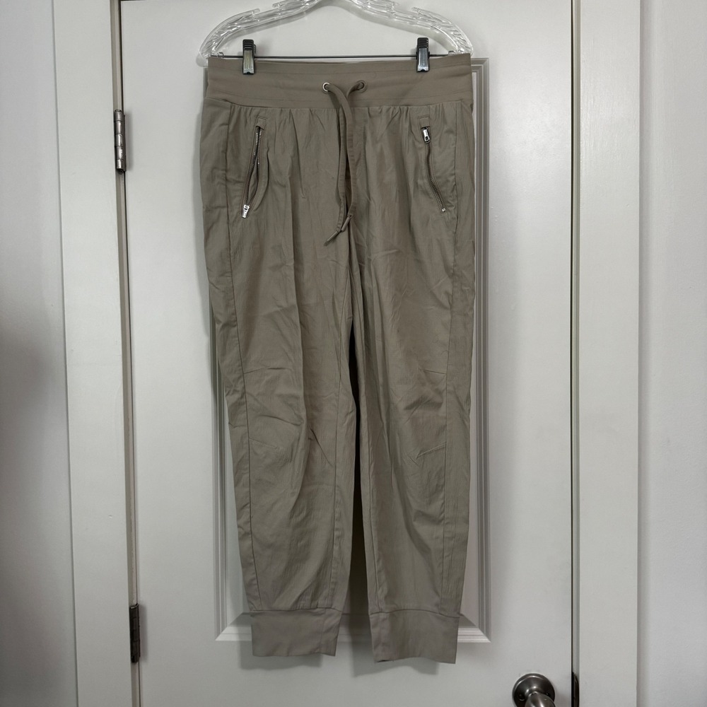 Athleta 8 Khaki Trekkie North Mid Rise Legacy Jogger Pants Athleisure